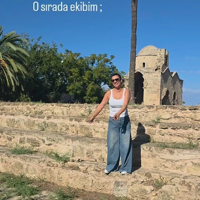 Tüm ekip deli
#mağusahne #tiyatro #oyunculuk